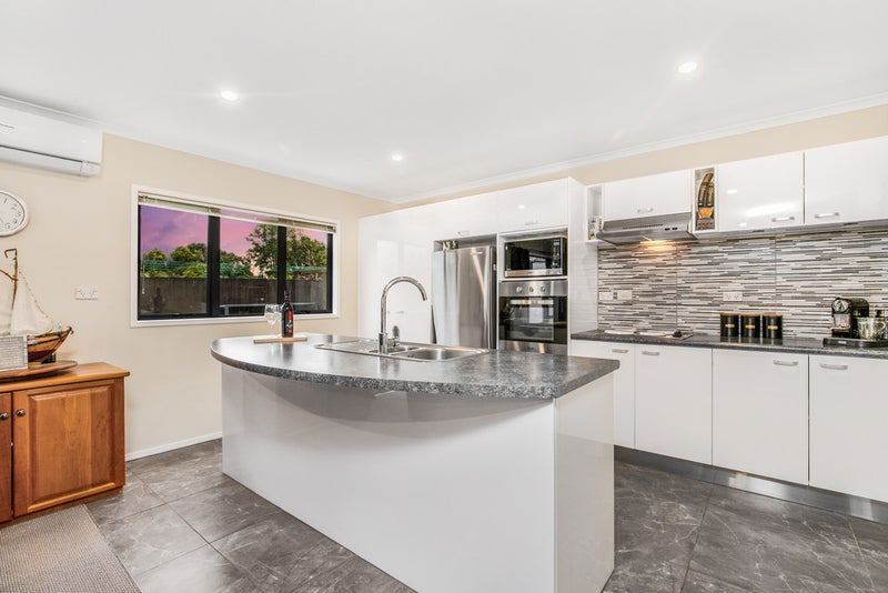 21 Whitbourne Heights, Manurewa, Auckland - Carousel 2