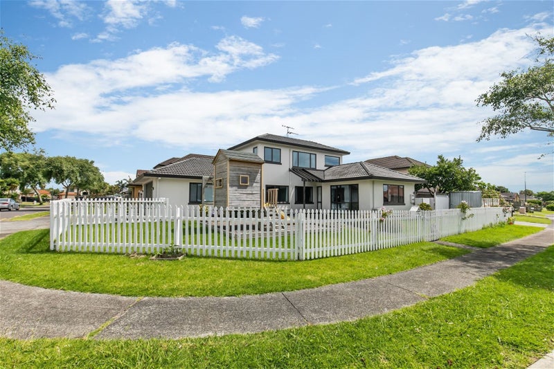 9 Erne Crescent, East Tamaki, Auckland - Carousel 1