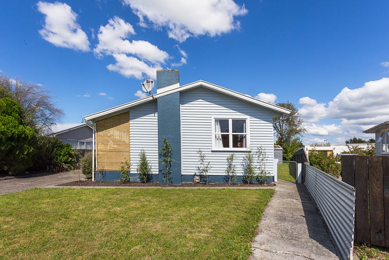 44 Pembroke Street, Highbury, Palmerston North - Carousel 2