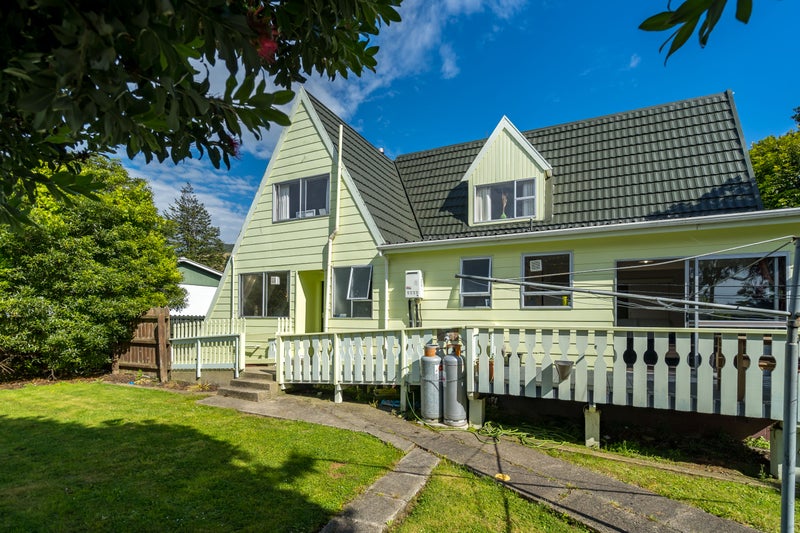 2 Fairview Terrace, Sawyers Bay, Port Chalmers - Carousel 1