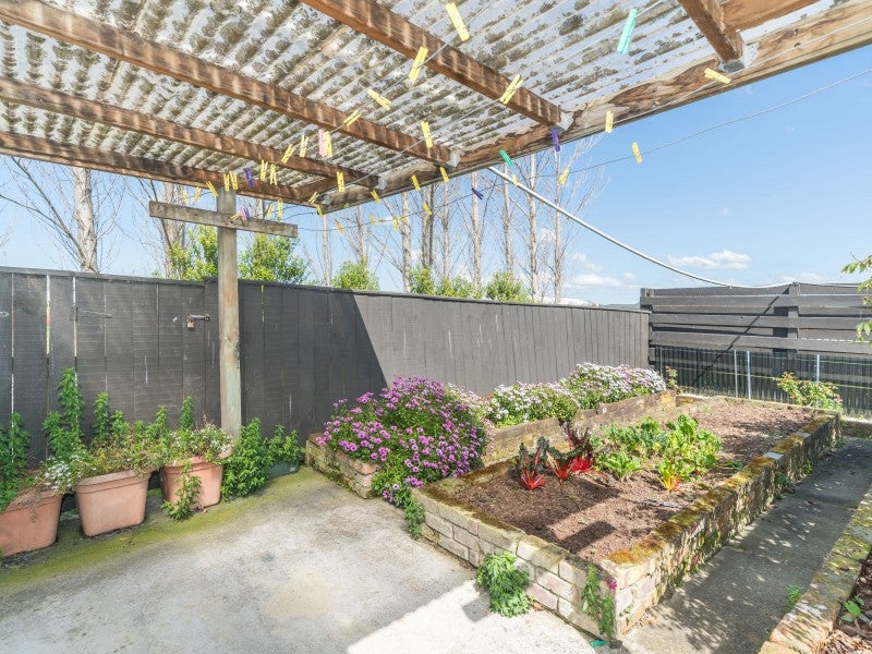 66 Hillcrest Drive, Kelvin Grove, Palmerston North - Carousel 21