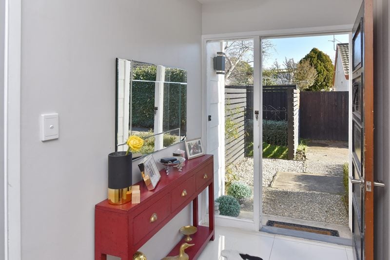 3A Chatswood Place, Bishopdale, Christchurch - Carousel 1