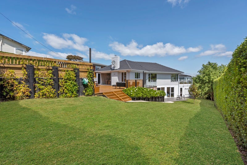 205 Eskdale Road, Birkenhead, Auckland - Carousel 22