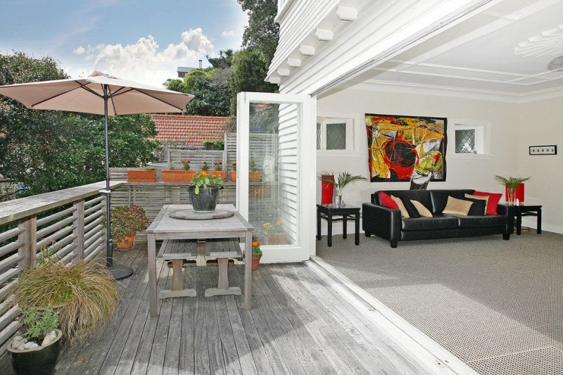 3 Grass Street, Oriental Bay, Wellington - Carousel 1