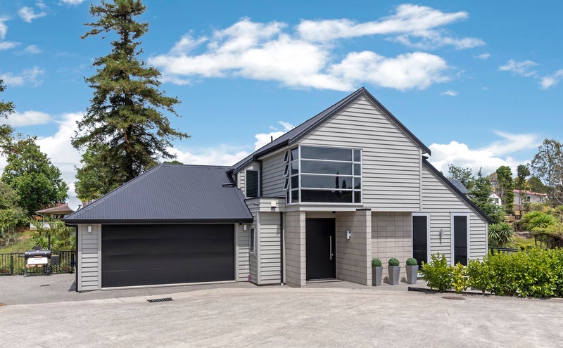 196 Ridge Road, Howick, Auckland - Carousel 1