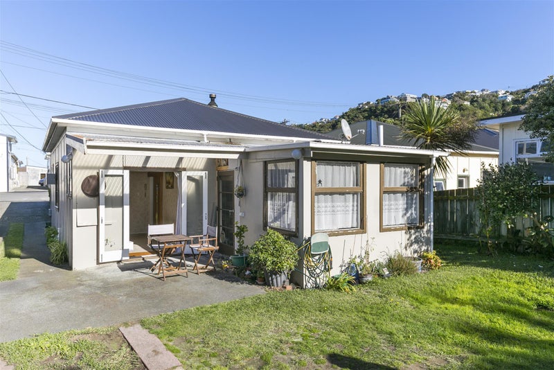 14 Rua Street, Lyall Bay, Wellington - Carousel 1