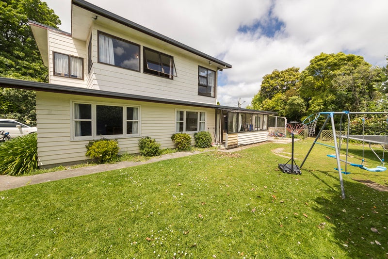 9 Te Punga Place, Awapuni, Palmerston North - Carousel 1
