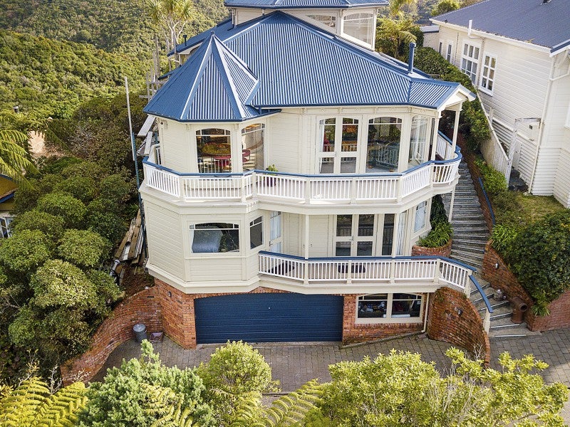 56 Karepa Street, Brooklyn, Wellington - Carousel 1