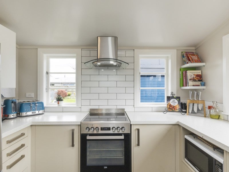 110 Shamrock Street, Takaro, Palmerston North - Carousel 2