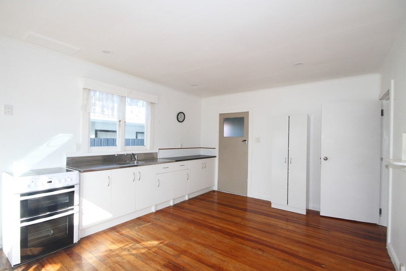 1A Rata Street, Gonville, Whanganui - Carousel 2