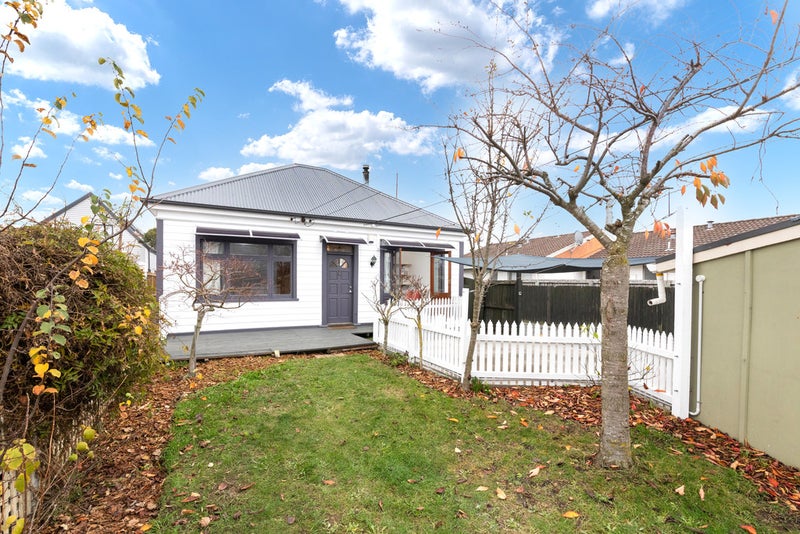 1/14 Spencer Street, Addington, Christchurch - Carousel 1