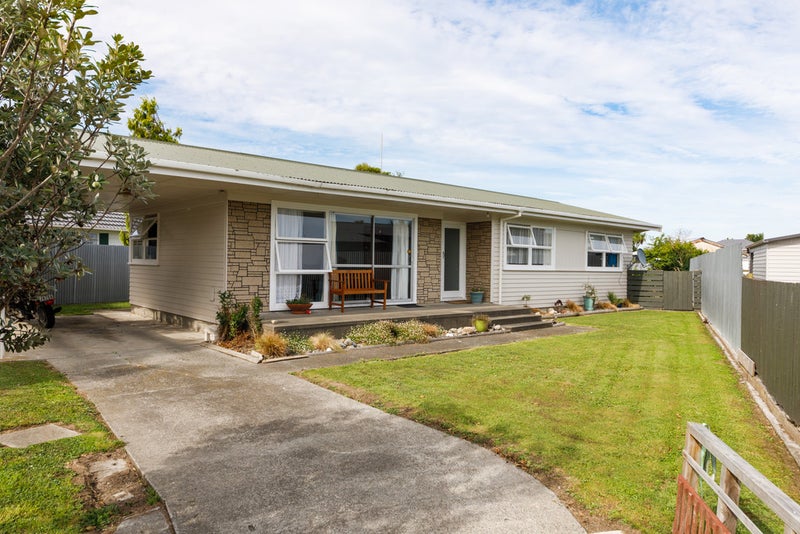 26 Apollo Parade, Milson, Palmerston North - Carousel 2