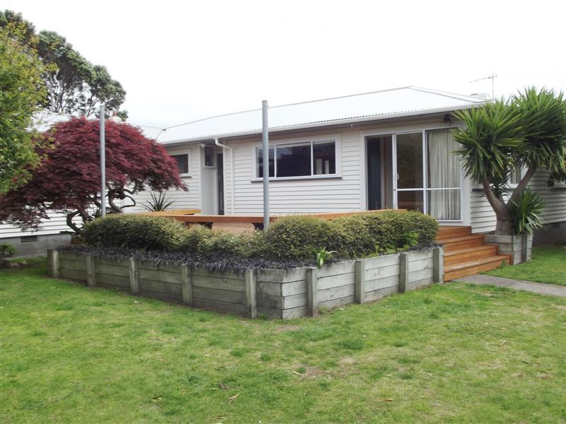 2 Shortland Street, Lower Vogeltown, New Plymouth - Carousel 1
