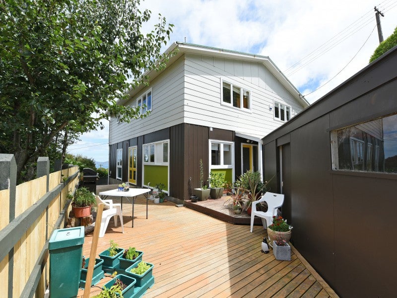 9 Taku Matenga Grove, Korokoro, Lower Hutt - Carousel 2