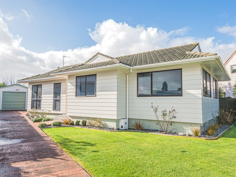 14 Hereford Street, Springvale, Whanganui - Carousel 1