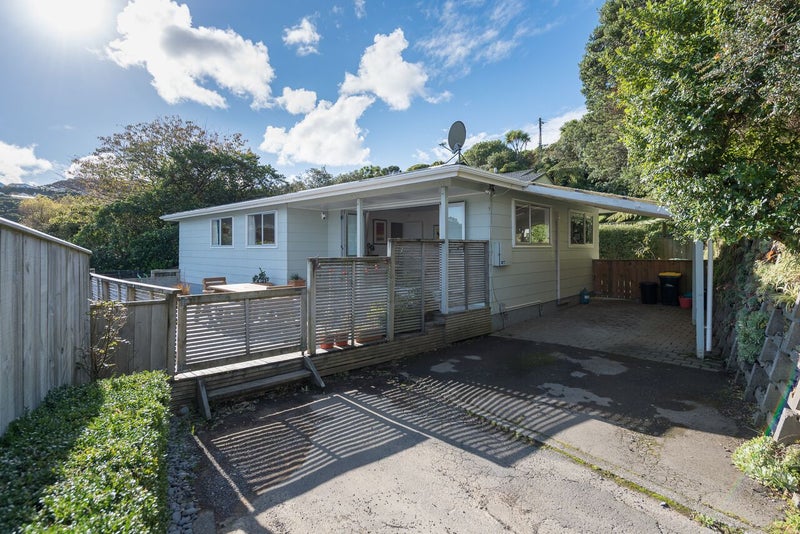 56 Victory Avenue, Karori, Wellington - Carousel 2