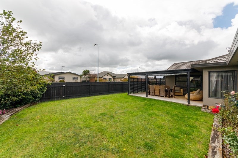 79 Meridian Grove, Kelvin Grove, Palmerston North - Carousel 26
