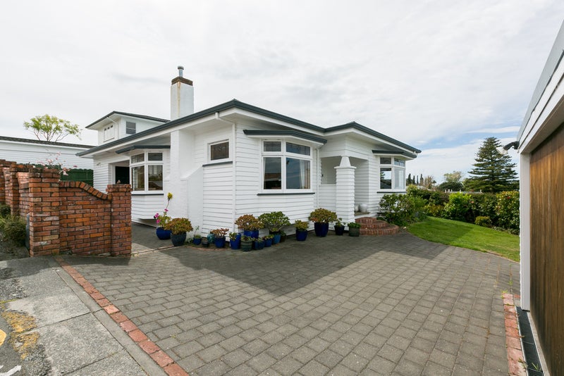 6 Cobden Lane, Bluff Hill, Napier - Carousel 2