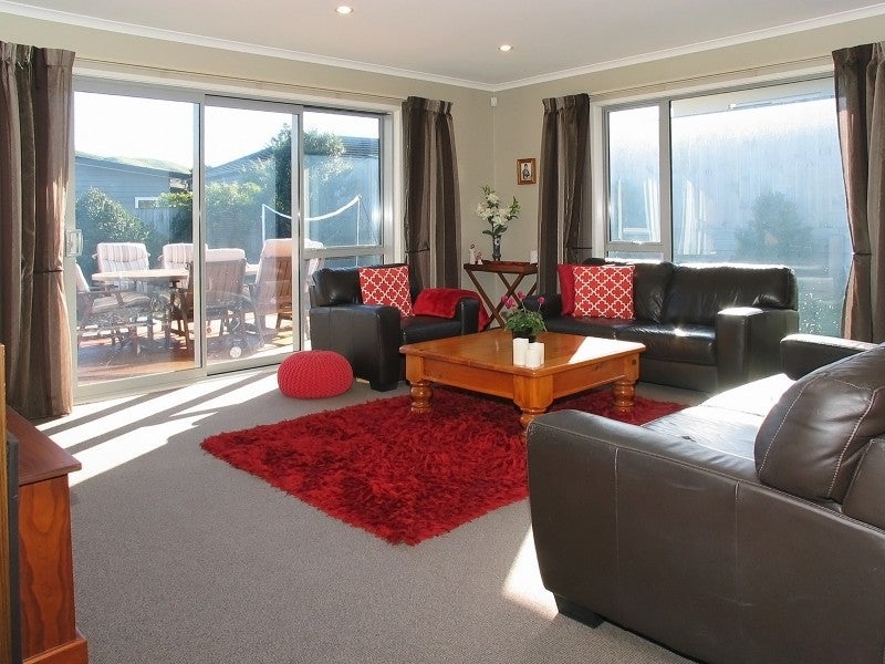 38 Gray Street, Pukerua Bay, Porirua - Carousel 2