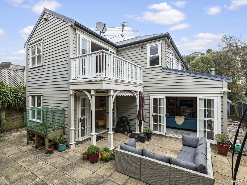 15A Aplin Terrace, Ngaio, Wellington - Carousel 1