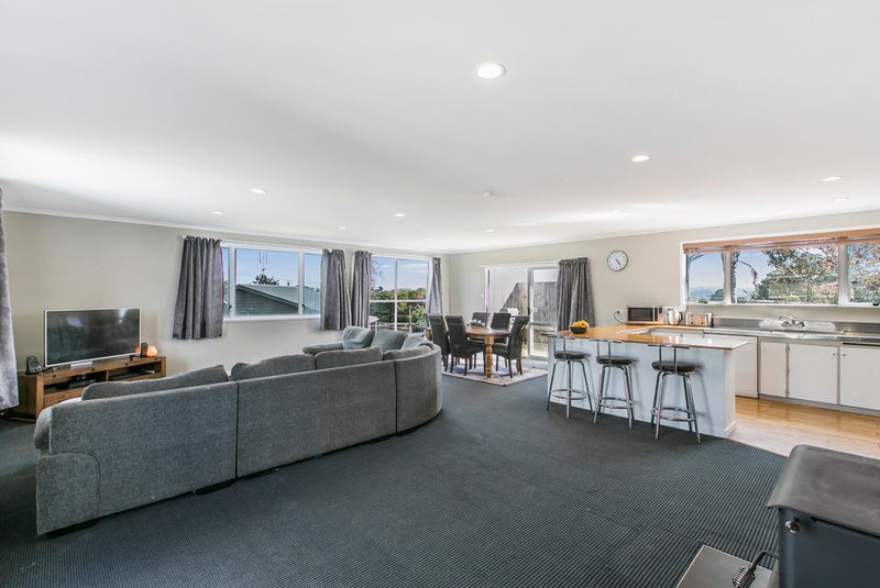 3 Collingwood Road, Waiuku, Waiuku - Carousel 1