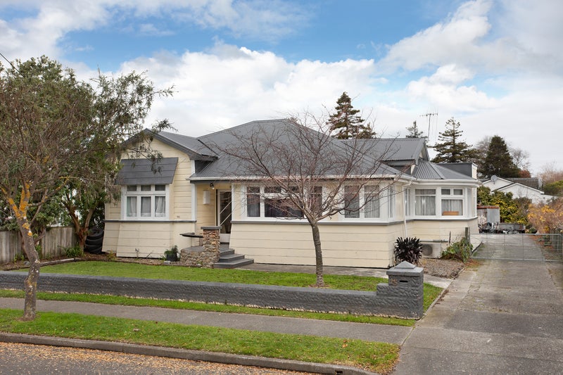 13 York Street, Feilding, Feilding - Carousel 1