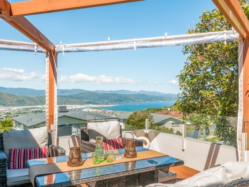 64 Acacia Avenue, Maungaraki, Lower Hutt - Carousel 2