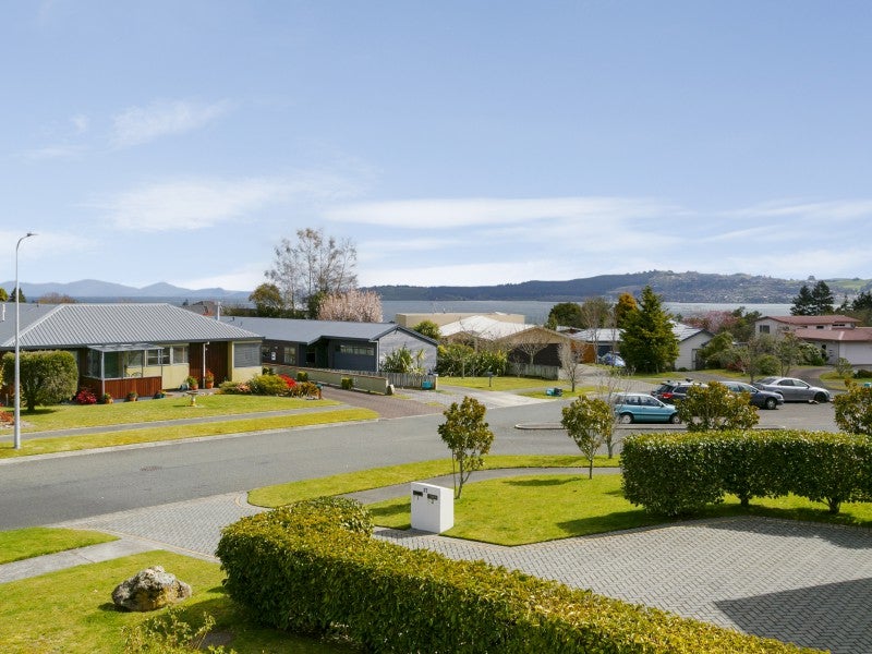 28 Fairview Terrace, Waipahihi, Taupo - Carousel 20