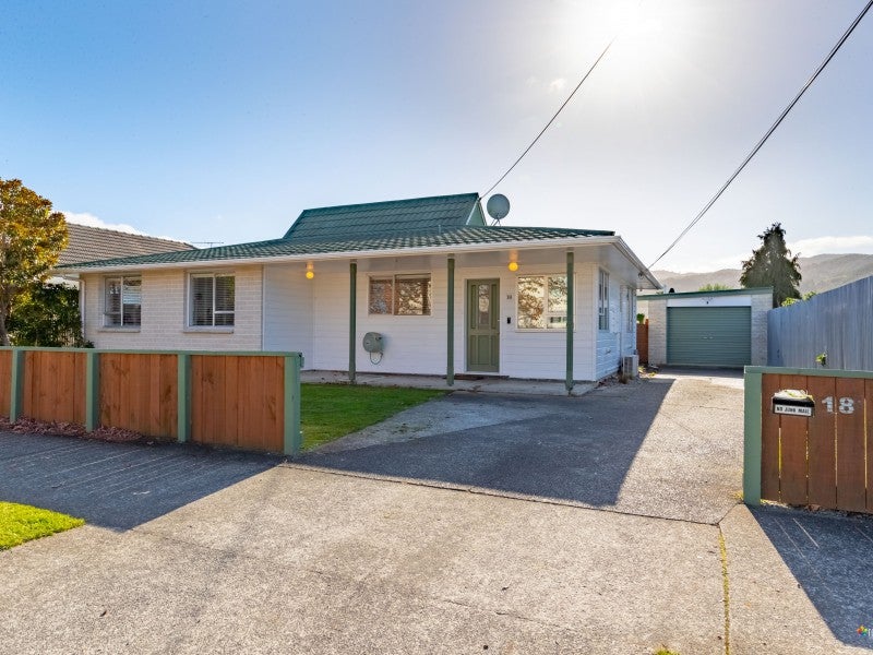 18 Redwood Street, Elderslea, Upper Hutt - Carousel 1