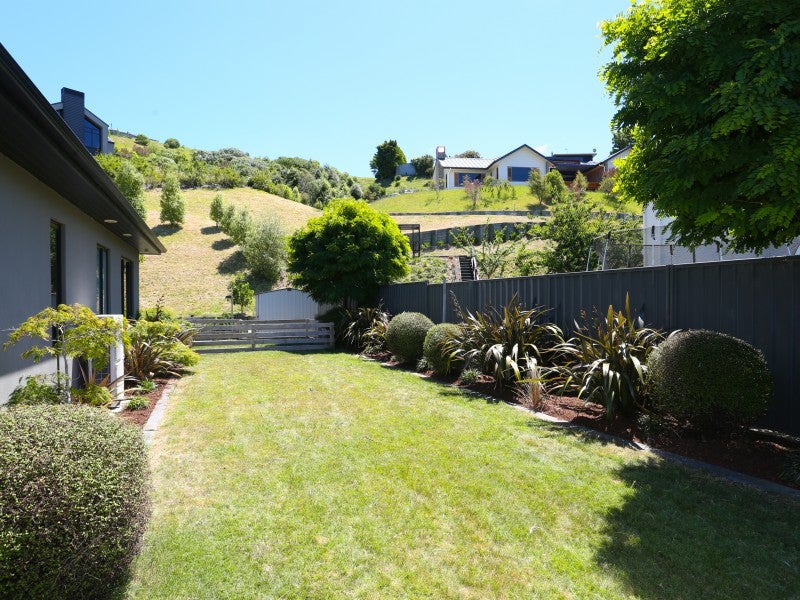 8 Outlook Terrace, Taradale, Napier - Carousel 20