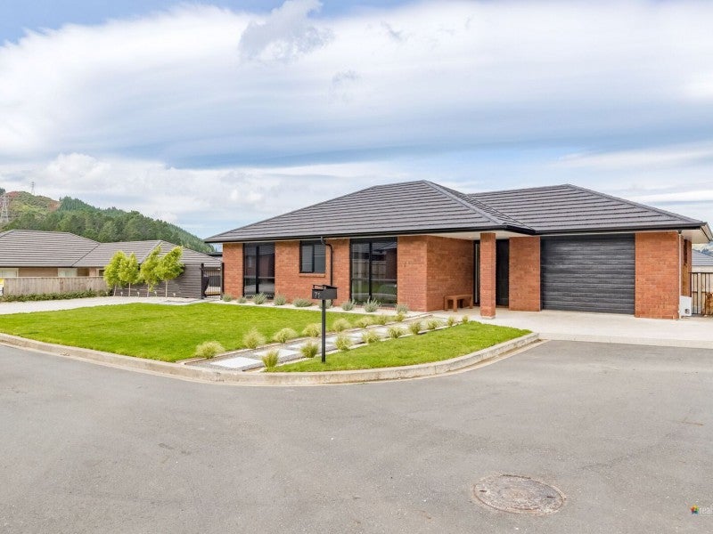 71 Riverstone Drive, Riverstone Terraces, Upper Hutt - Carousel 1