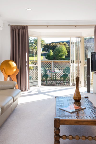 44 Stewart Gibson Place, Manurewa, Auckland - Carousel 21