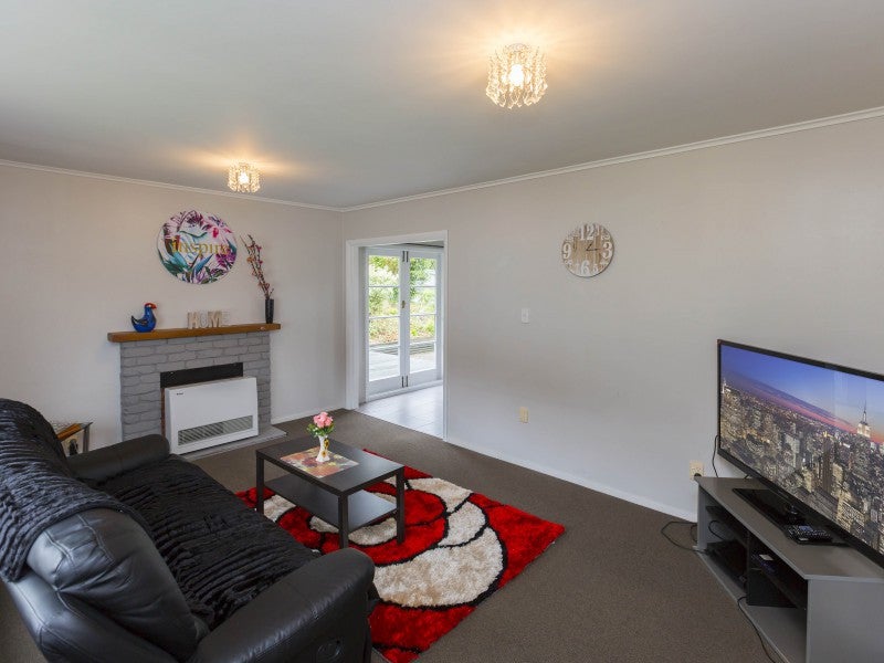 22 Gillespies Road, Birchville, Upper Hutt - Carousel 2