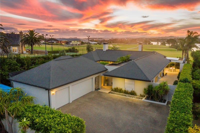 67 Manor Park, Sunnyhills, Auckland - Carousel 1