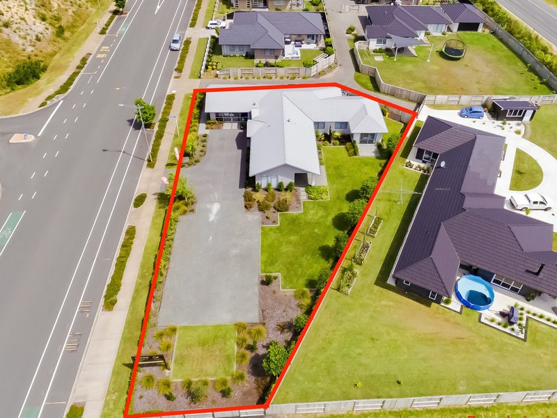 262 Lakes Boulevard, Pyes Pa, Tauranga - Carousel 1