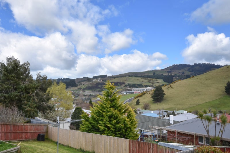 36 Bell Crescent, Concord, Dunedin - Carousel 2
