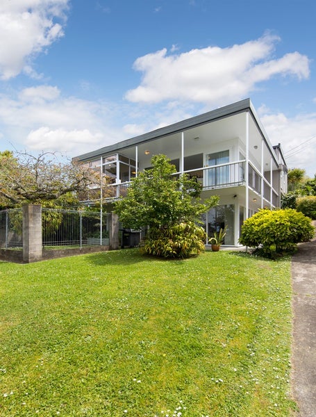1618 Dominion Extension, MOUNT ROSKILL, AUCKLAND - Carousel 2