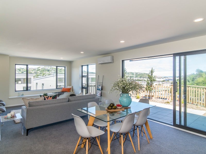 20/104 Maupuia Road, Maupuia, Wellington - Carousel 1