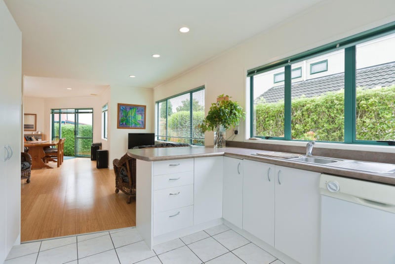 5A Olsen Avenue, Hillsborough, Auckland - Carousel 2