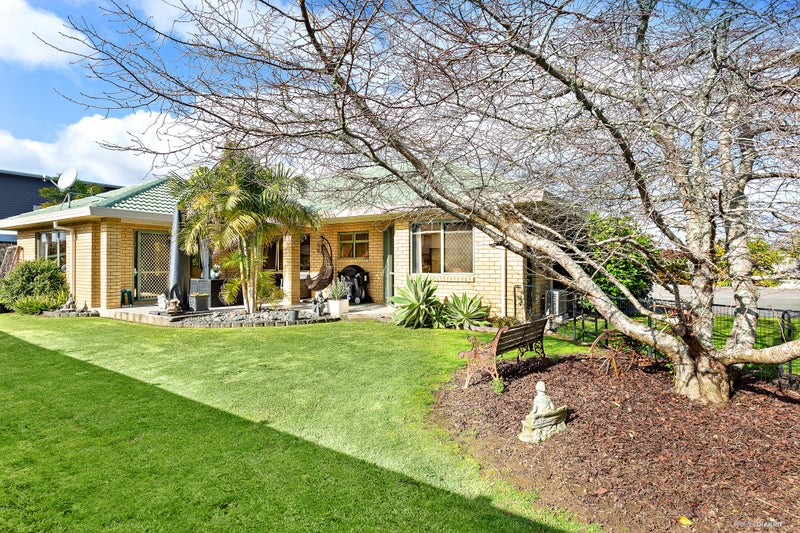 65 Tapu Road, Huapai, Kumeu - Carousel 1