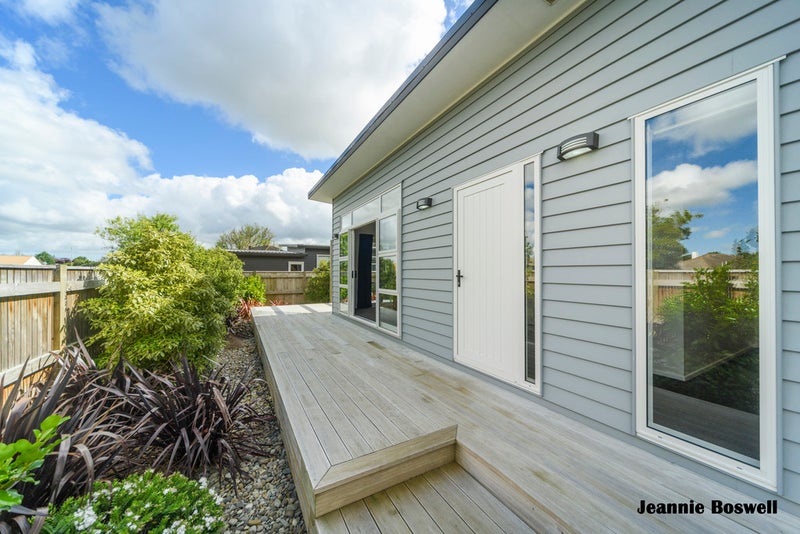 52 Exeter Crescent, Takaro, Palmerston North - Carousel 16