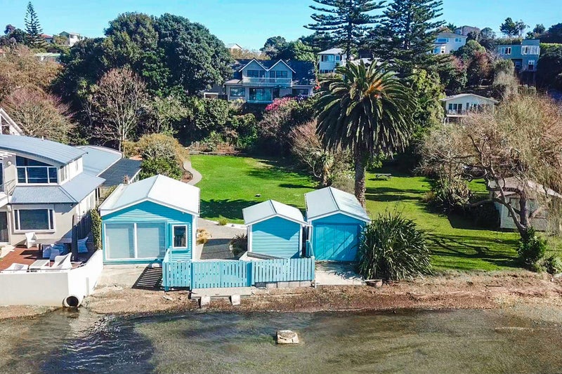 81 Paremata Road, Paremata, Porirua - Carousel 2