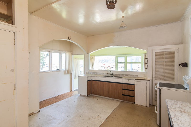 44 Lonsdale Crescent, Rongotai, Wellington - Carousel 2