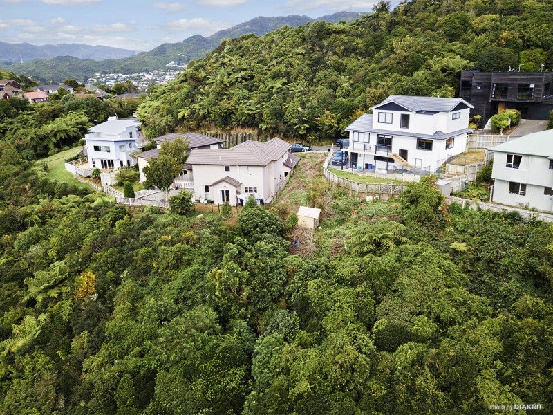 24 Alanbrooke Place, Karori, Wellington - Carousel 8