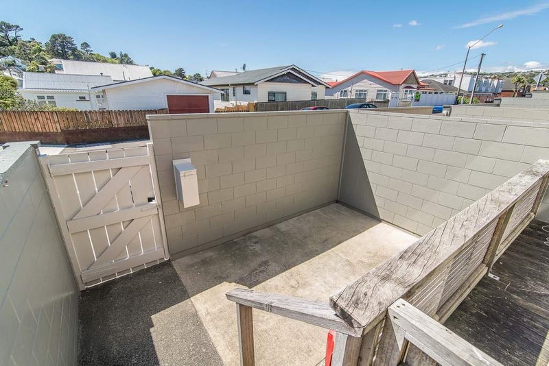 7/33 Frankmoore Avenue, Johnsonville, Wellington - Carousel 2