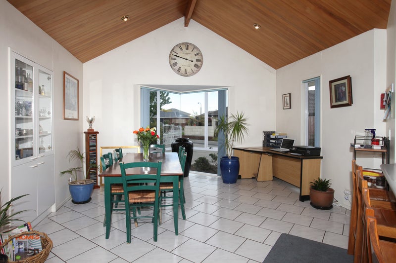 4 Hunt Lane, Avondale, Christchurch - Carousel 1