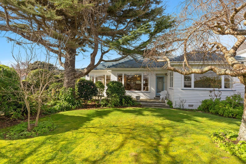314 Waiwhetu Road, Fairfield, Lower Hutt - Carousel 1