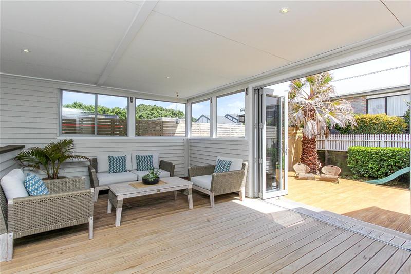 30 Nobs Line, Strandon, New Plymouth - Carousel 2