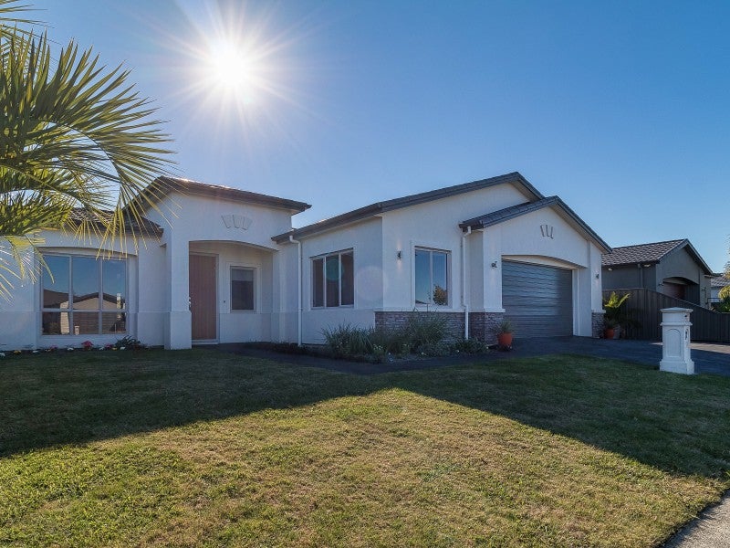 20 Pacific Avenue, Poraiti, Napier - Carousel 1