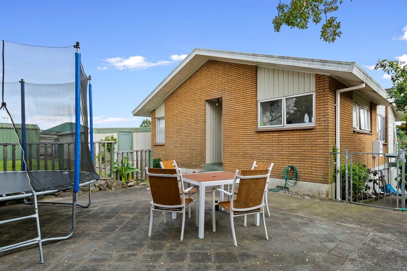 60 Welcome Bay Road, Welcome Bay, Tauranga - Carousel 2